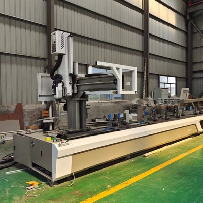 4 軸 アルミ CNC 掘削 フレッシング 切断 機械 6500mm までのプロファイルのための長さ