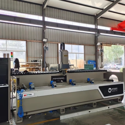3 軸 CNC アルミプロファイル 窓とドアエリアのための掘削フレーシングマシン