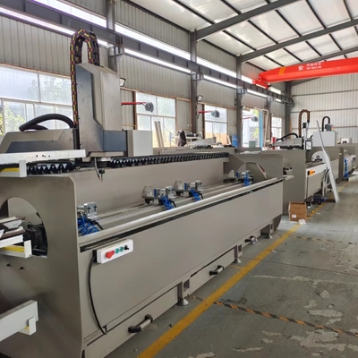 3+1 軸 CNC 掘削 フリース機 3.2m アルミ 自動 Cnc 掘削