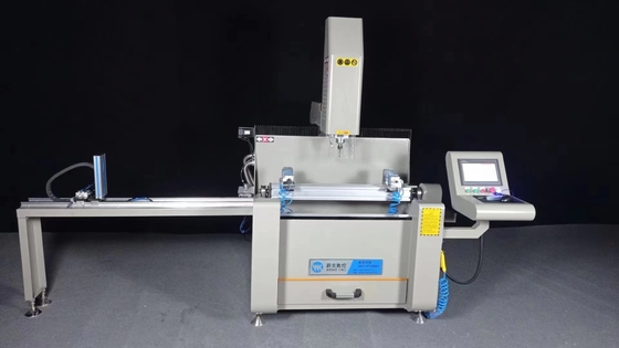 800mm合金プロファイル CNC制御3軸掘削機
