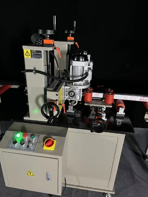 アルミニウム窓のドア機械機械に通す開いたプロフィールの歯