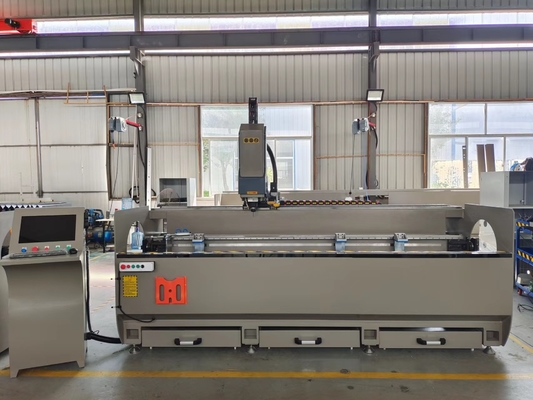 3 軸 アルミ CNC フリース 機械 自動 掘削 フリース プロフィール上のすべてのタイプの穴