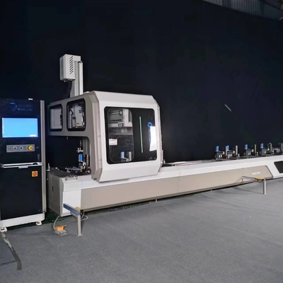 高精度 アルミ 4軸 CNC 掘削 フレッシング ATC 機械センター 旋回スピンドル付き窓ドア製造機械