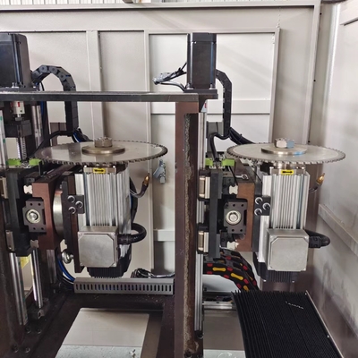 機械を作る自動アルミニウム端のフライス盤350mmのアルミニウム ドア