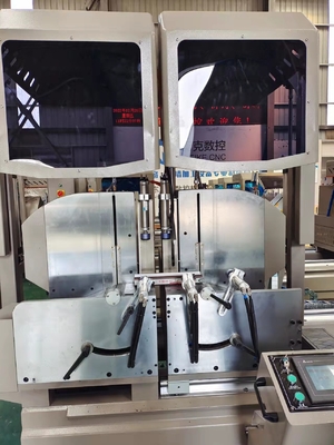 6000mm CNC ダブルヘッドミトラサー 45度アップVC窓枠切断機