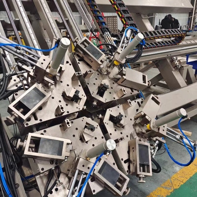 CNC 4 ヘッド アルミ プロファイル コーナー クリッピング マシン プロのオーバーサイズ ドアと窓