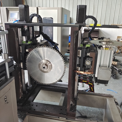 アルミニウム窓ミリオンプロフィールのためのCNC5軸末端フレーズ機