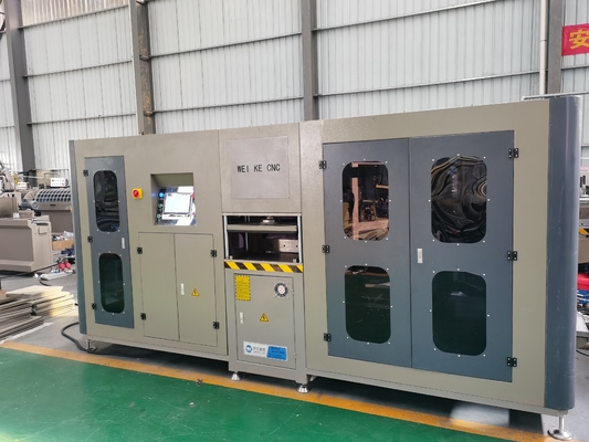 アルミプロファイルのためのCNC7軸端磨き機械 アルミドアと窓を作る機械