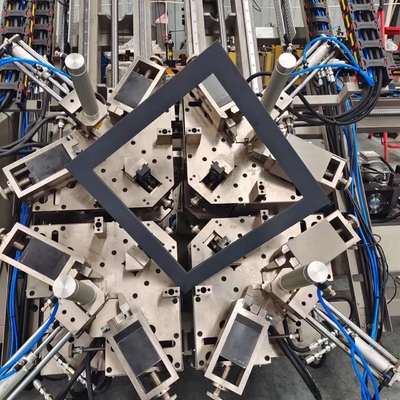 オートマティック CNC 4 ヘッドコーナー クリップリング マシン デルタシステムを持つアルミ窓ドア製造