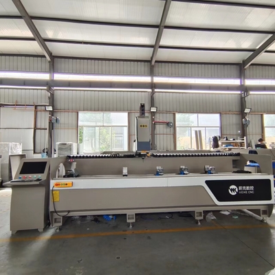 3200mm 処理長さ アルミ 窓枠 ドア枠 CNC 掘削 フレッシングマシン
