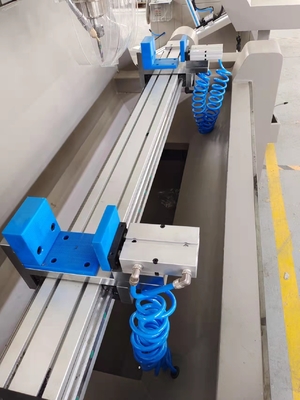アルミ 窓とドアロック 穴 機械 CNC 掘削 フレッシング 機械 販売