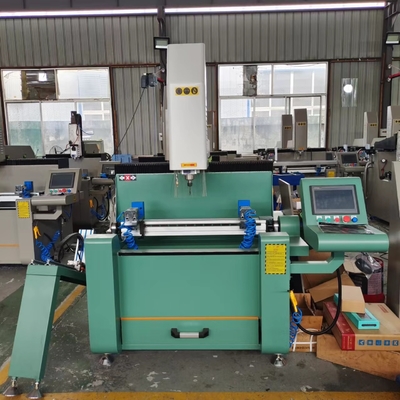 長さ800mm CNC 掘削 フレッシング マシン アルミ コピー ルーター マシン