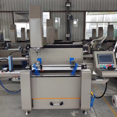 アルミニウム窓のプロフィールのための 380V 50Hz CNC の鋭いおよびフライス盤