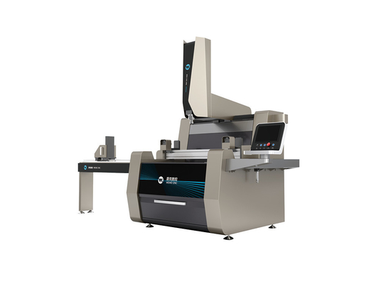 アルミプロフィール 窓とドア マシン 3 軸制御を持つ CNC 掘削 フレッシング マシン